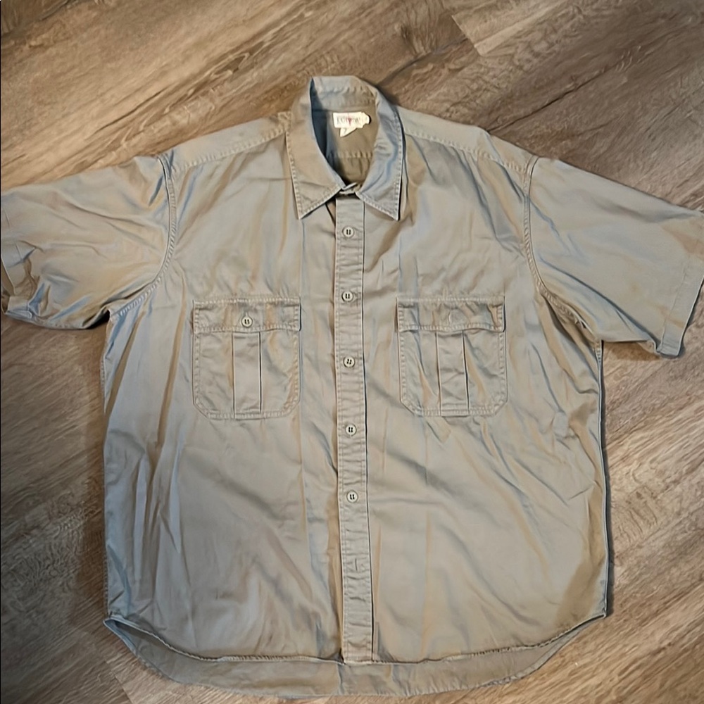 Gray Short Sleeve Button-Up Shirt